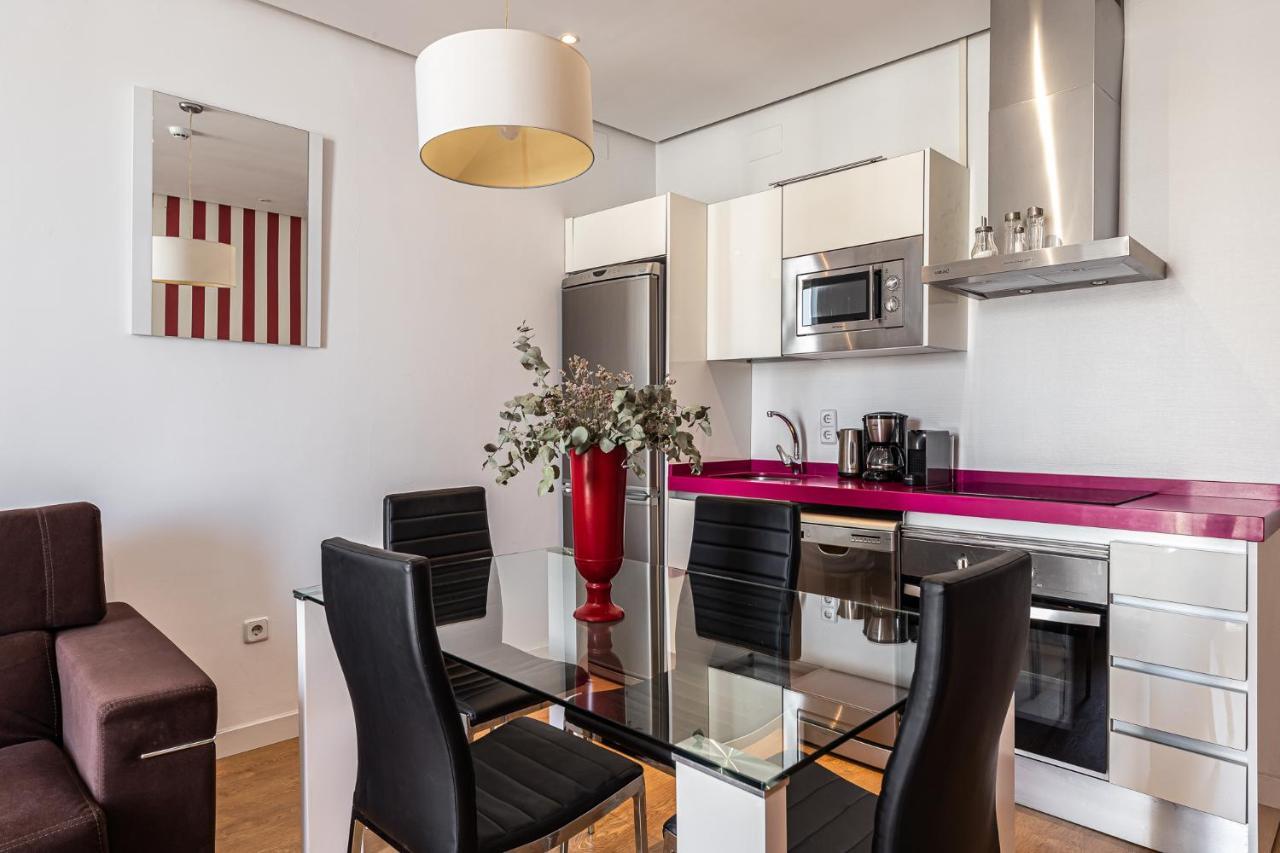 Waou Apartamentos En Sol Superior 2 Madrid Bagian luar foto
